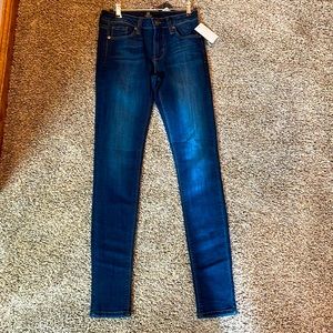 Just black skinny jeans